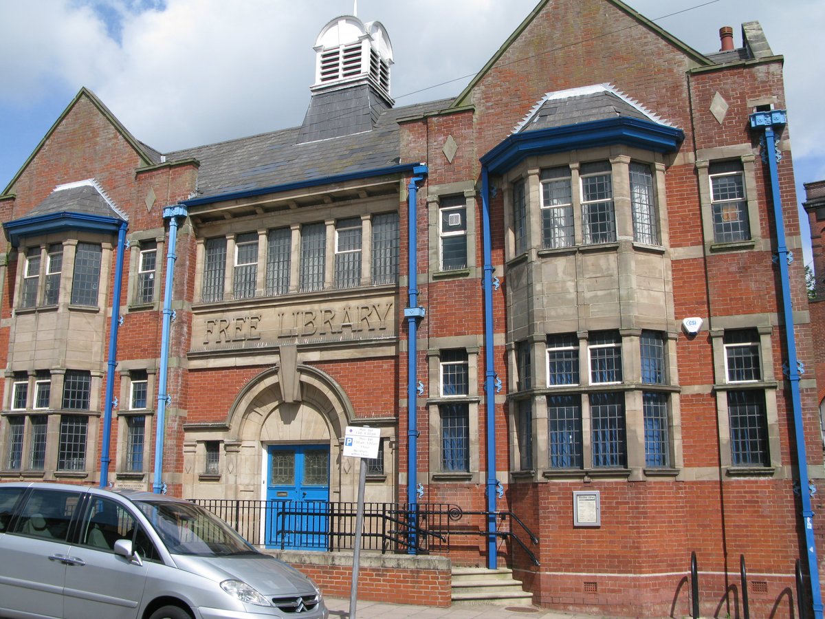 Stirchley Library building in Birmingham UK