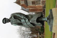 Clifton College, Statue Of Earl Haig