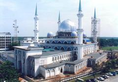 Masjid Sultan Ahmad Shah near completion with detailed architecture