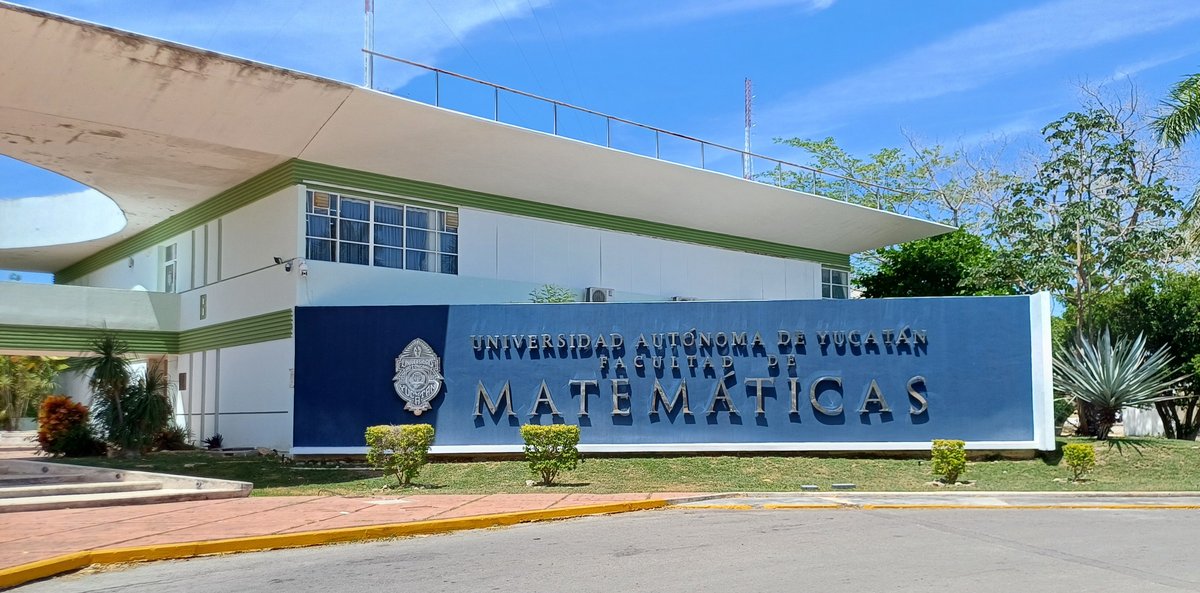 Building of the Facultad de Matemáticas at Universidad Autónoma de Yucatán