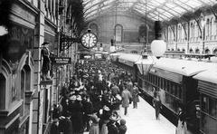 Former President of Argentina Carlos Pellegrini boarding a train at Constitución station in 1900