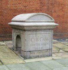 |
  Monument To Christopher Cass The Elder On East Side Of St John'S Gardens