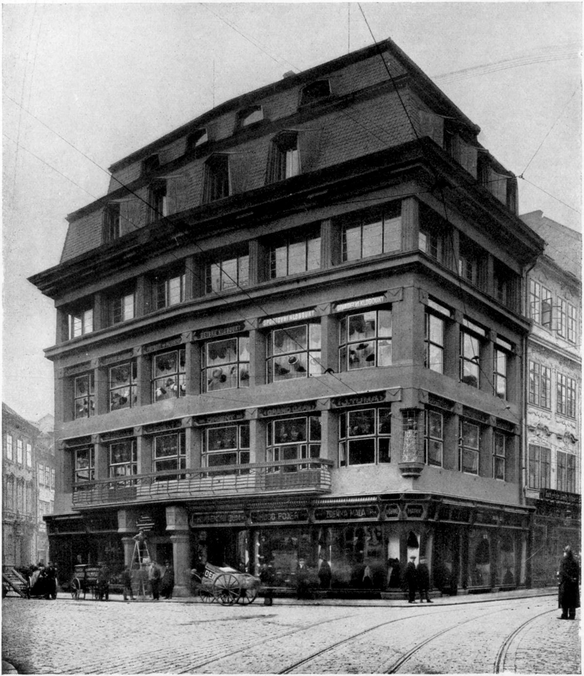 House of the Black Madonna building in Prague