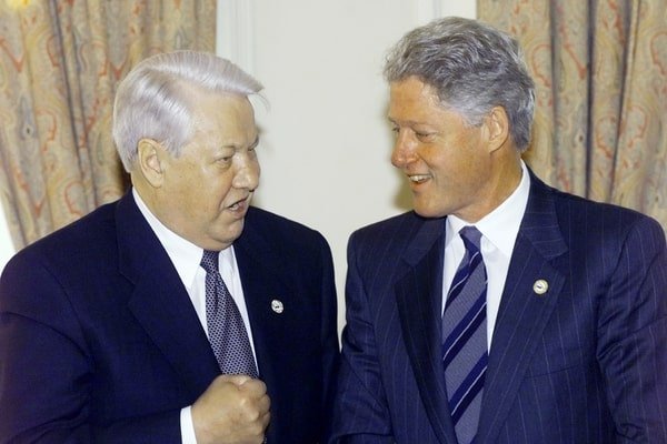 US President Bill Clinton and Russian President Boris Yeltsin after private meeting at Ciragan Palace Istanbul