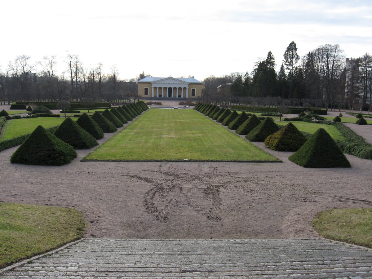 Spring view of Botaniska trädgården in Uppsala with vibrant greenery and blooming plants in 2007