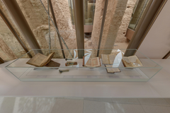 Copies of Quran displayed in Diriyah Gallery