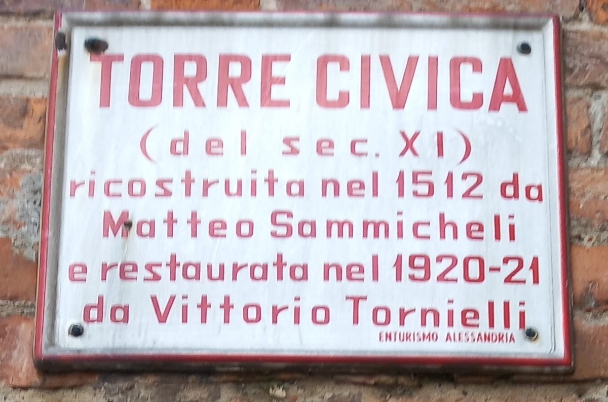 Civic tower reconstructed in 1512 by Matteo Sammicheli