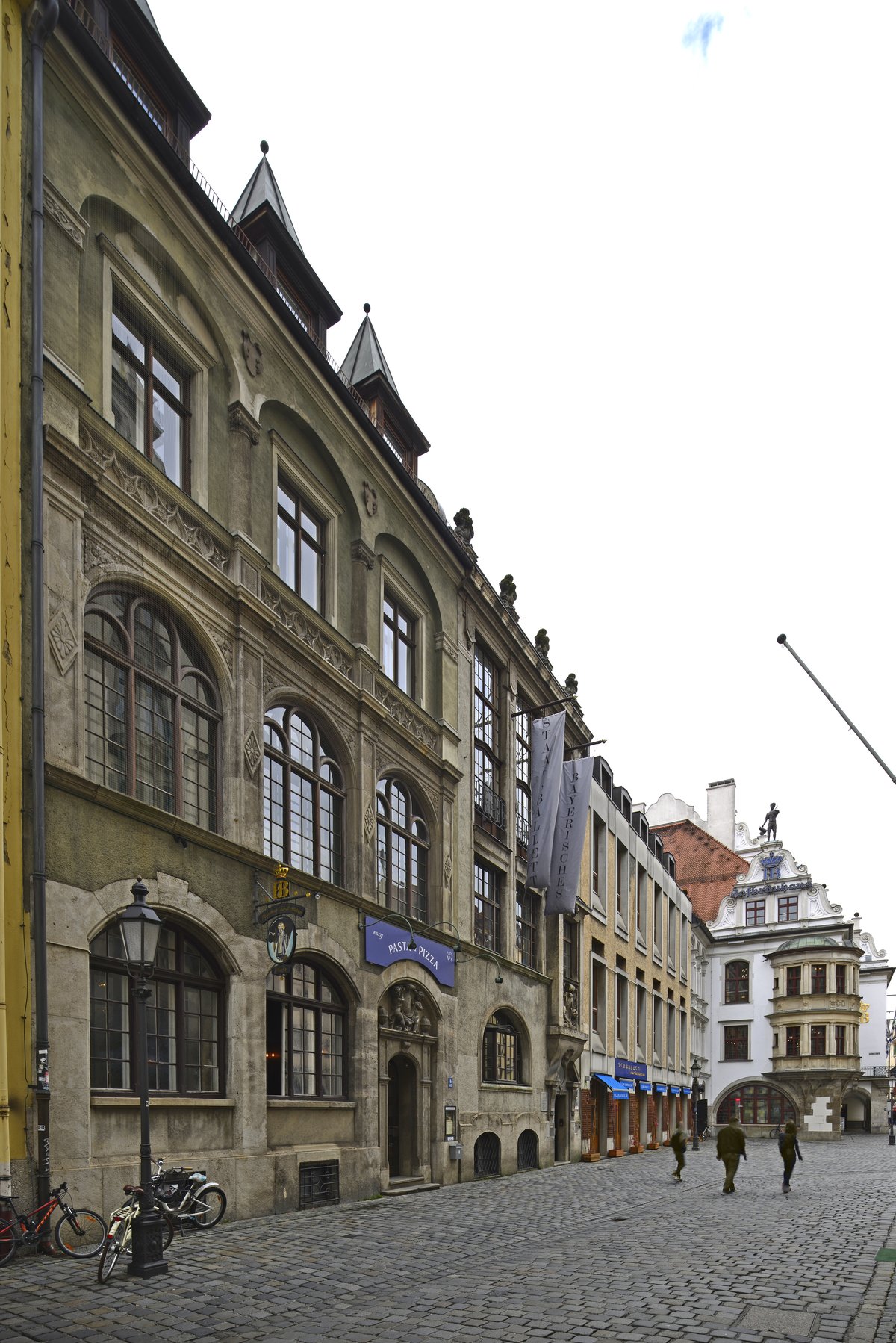 Facade view of buildings Plaza 6 to 7 and corner situation at Hofbräuhaus in Munich