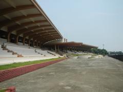 Elpidio Quirino Monument at Quirino Grandstand in Rizal Park during daytime