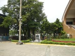 Manila Ocean Park next to Elpidio Quirino Monument at Quirino Grandstand Rizal Park