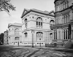 Historical photograph of Lenox Library in New York City in 1906