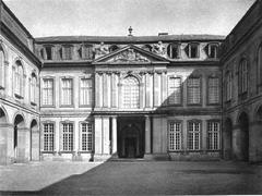 Palais Thurn Und Taxis
