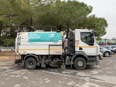 Cleaning vehicle at Université Paul Valéry Montpellier campus in June 2019
