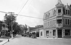 Exterior view of Hotel Cartierville at Gouin Boulevard and Lachapelle corner in Cartierville, Quebec