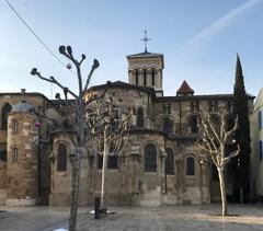 Place des Clercs in Valence covered in snow in January 2021 with the cathedral in the background