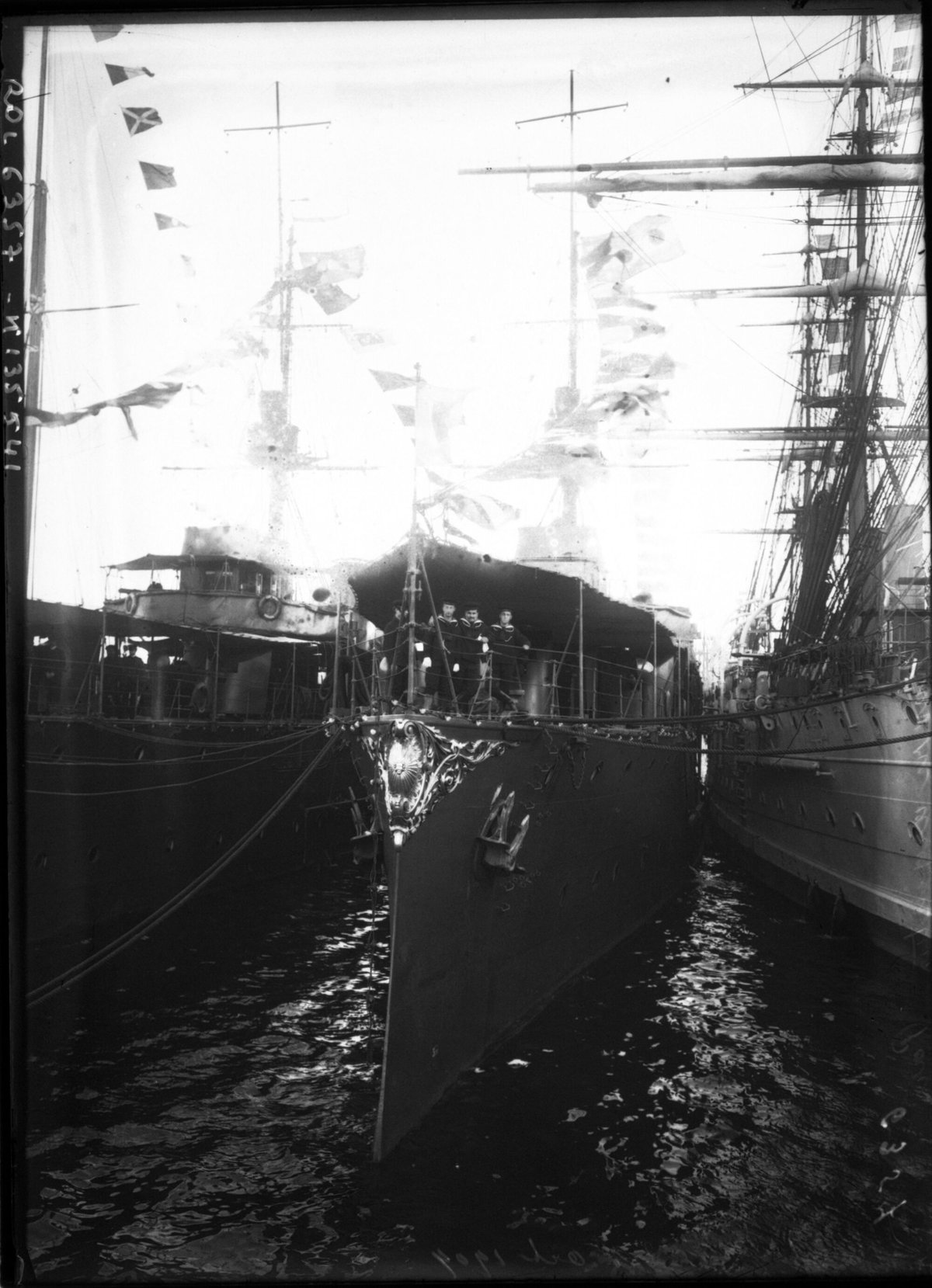 Inauguration ceremony of the equestrian statue of Argentine General José de San Martín on the Argentine warship Paraná docked at Boulogne-sur-Mer port, France, 24 October 1909