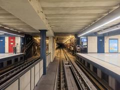Budapest Gyöngyösi utca M3 metro station platform with train and passengers