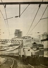 English Electric C-C locomotive of Rede Ferroviária Federal near Luz station pulling Companhia Paulista Pullman Standard passenger train