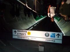 Transfer tunnel to Line 4-Yellow at Consolação Station in São Paulo Metro