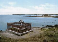 Tomb of François-René de Chateaubriand on Grand Bé, Saint-Malo, overlooking the sea