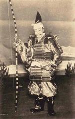 Kabuki actors Ichikawa Chūsha VII as Hōjō Yoshitoki performing on stage in traditional costume
