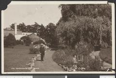 Historic black and white image of Tøyen Park in Oslo