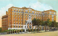 Hôpital Notre-Dame building on rue Sherbrooke Est in Montréal
