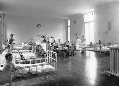 Children's ward at Royal Victoria Hospital, Montreal, 1894
