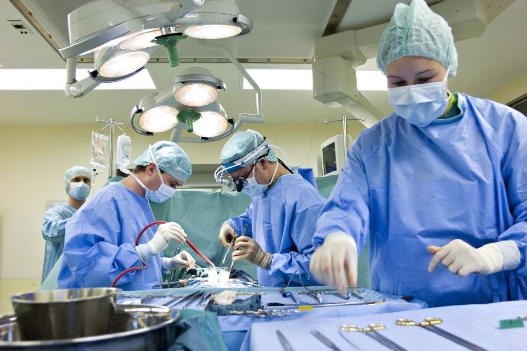 Operating room with medical staff performing surgery at University Medical Clinic Hamburg Eppendorf