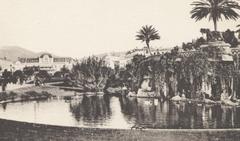 Scenic view of Nice city coastline in 1917 with buildings and mountains