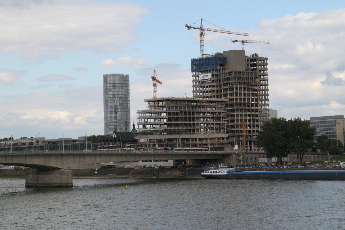 Construction work on Deutzer Bridge in Cologne in August 2011