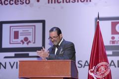 Ambassador of Costa Rica Carlos Manuel Echeverría speaking at the launch event of Universidad en Línea