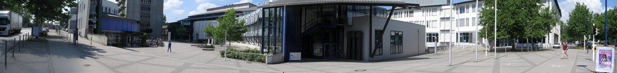 Main campus building of Hochschule Mannheim in July 2006