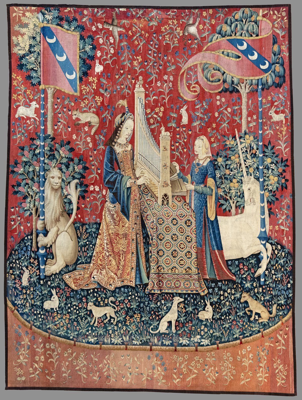 Medieval tapestry L'Ouèe from La Dame à la licorne series at Musée de Cluny Paris