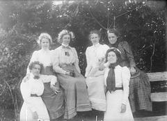Female family members pose for a picture in Philadelphia on July 4th 1899