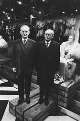 Dr. W. Drees standing next to his wax figure in the Wax Museum, Amsterdam, in black and white photo taken on January 5, 1971