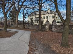 Spadina House exterior view in winter 2023