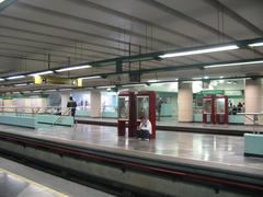Green line platform at Metro Chabacano station in Mexico City metro system