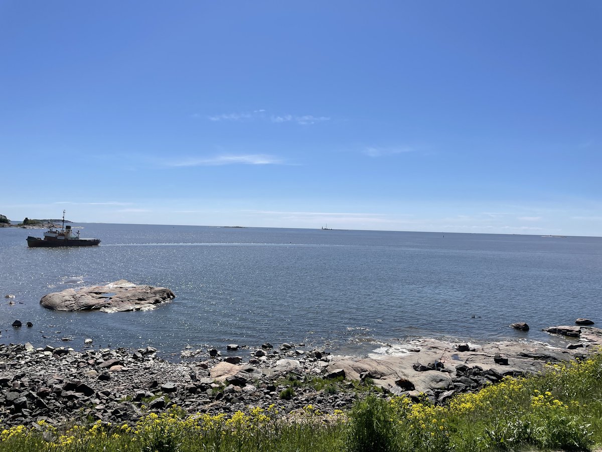 Scenic view of the Gulf of Finland from Kustaanmiekka with the Harmaja lighthouse visible on the horizon