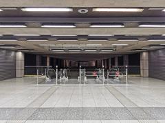 Budapest M4 metro station II. János Pál pápa tér platform view