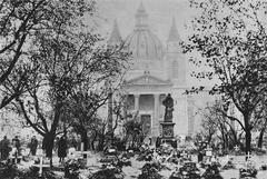Graves of those fallen in September 1939 at Three Crosses Square Warsaw