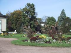 |
  Parc De L'Orangerie