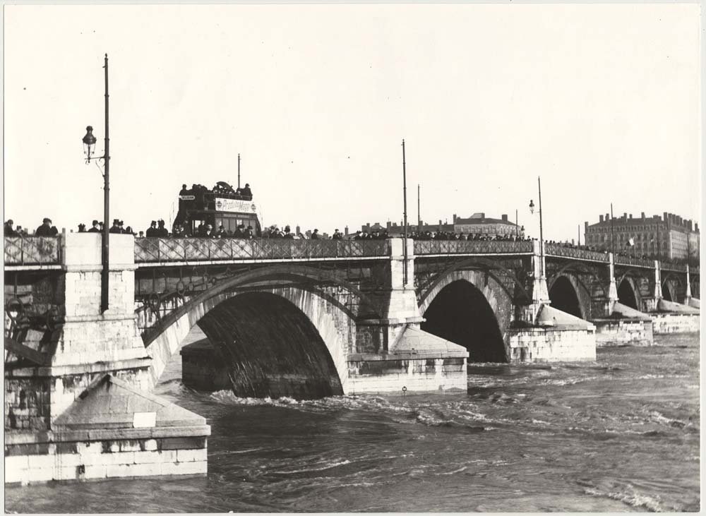 Le Pont de la Guillotière bridge in Lyon, France, black and white photograph from 1897