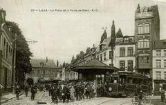 Vintage tram at Porte de Gand, Lille