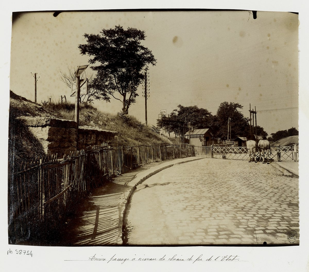 Historic railway crossing at Porte de Vanves in Paris photographed by Eugène Atget