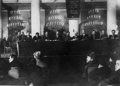 Yakov Sverdlov and Vladimir Lenin in Moscow 1918