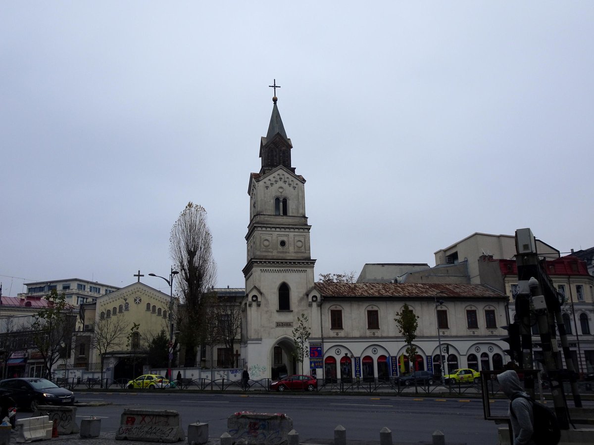 Bărăția church and tower in Bucharest with blue sky