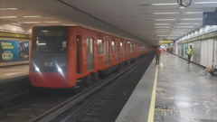 NE-92 train on Line 3 of Mexico City Metro at La Raza station