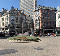 Place du Grand Sablon square in Brussels with historic buildings and outdoor cafes
