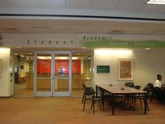 Academic advising session at university library